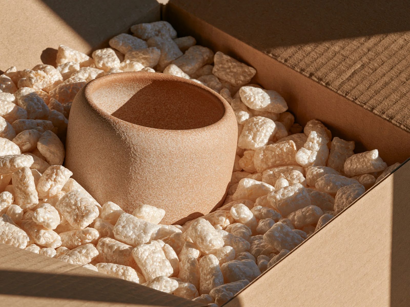 Cornstarch packing peanuts — image 4