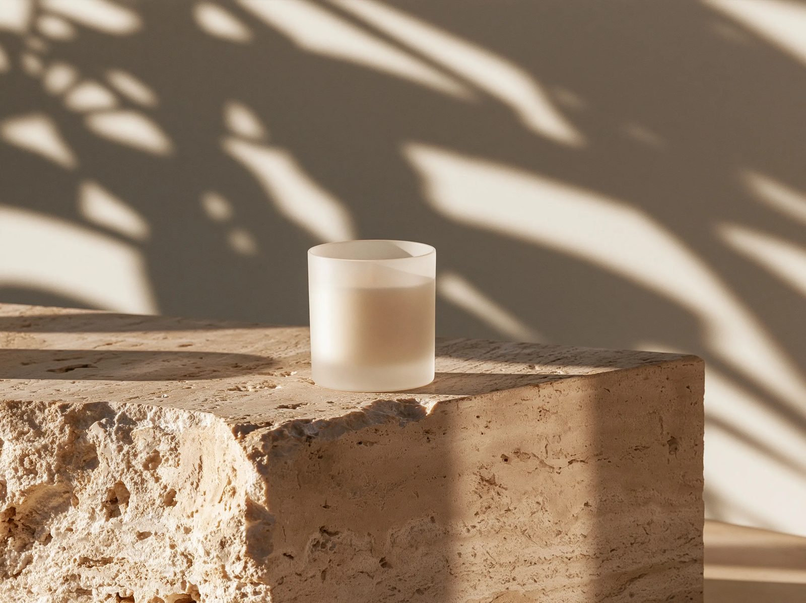 Glass candle vessel — image 2