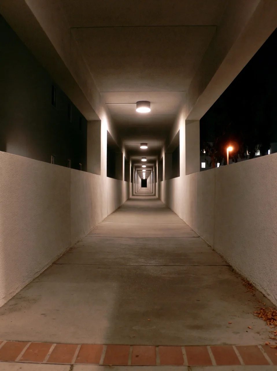 liminal --ar 3:4 --raw --profile 9gfqdl1 --hd