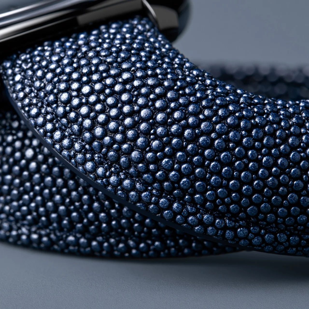 pebbled shagreen — image 3