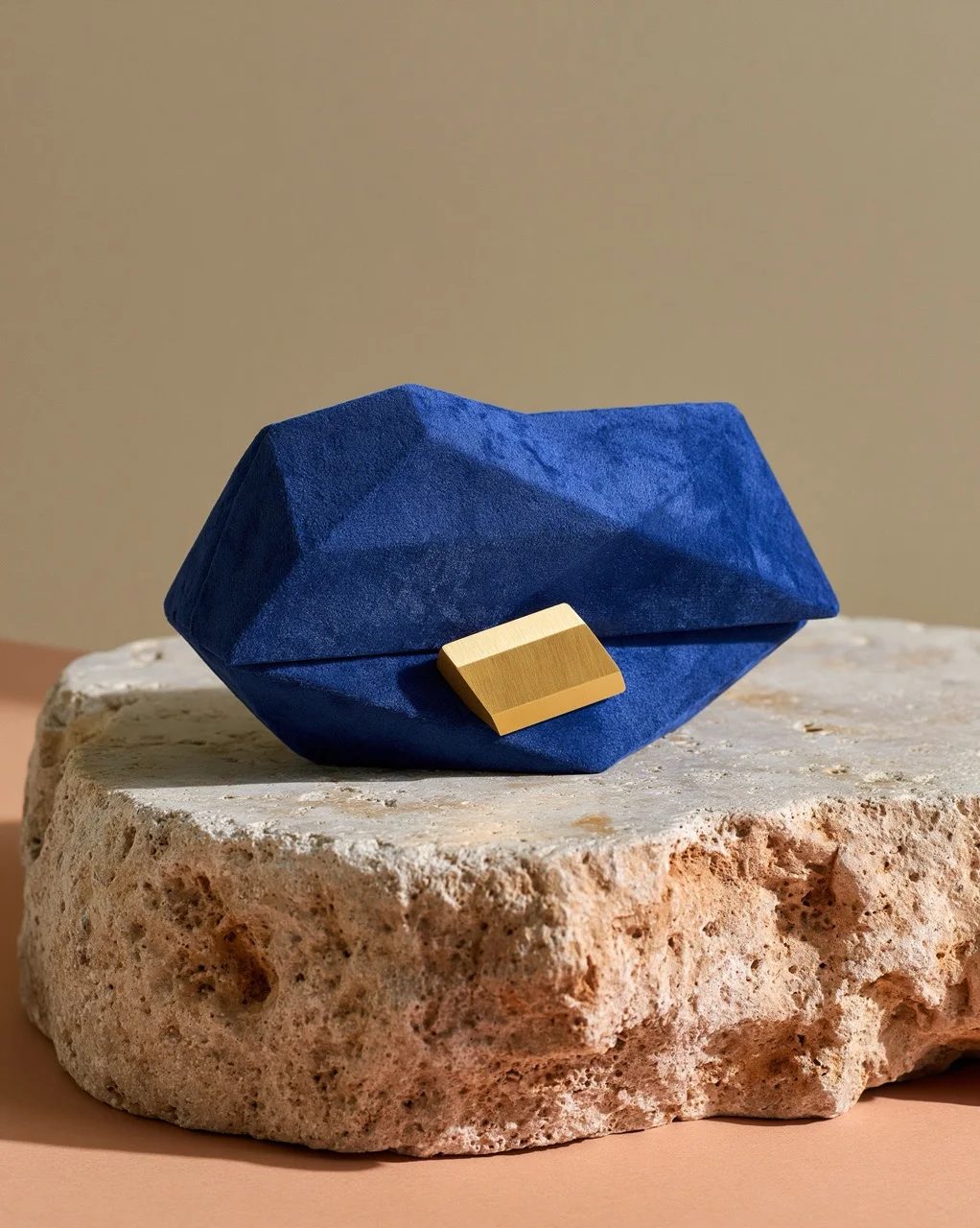 velvety matte — image 4