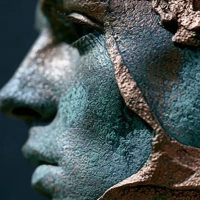 verdigris color