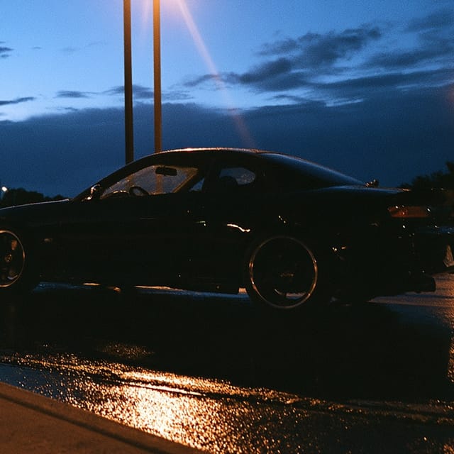 Tungsten twilight contrast